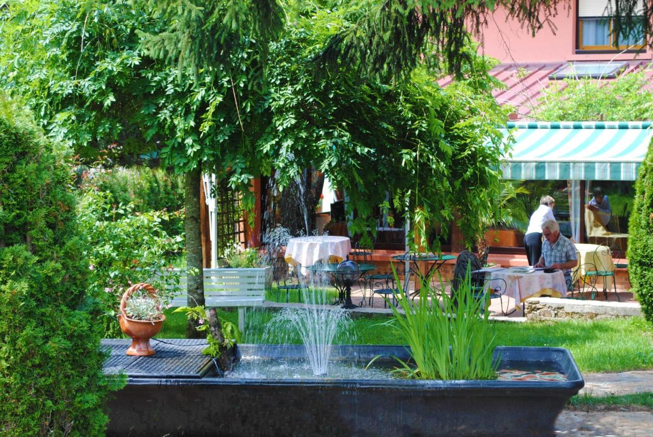 L'Auberge Des Gourmets Hotel Restaurant Le Vaudioux 외부 사진